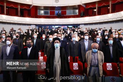 باید در سیاست های جوایز کتابی کشور تجدیدنظر شود