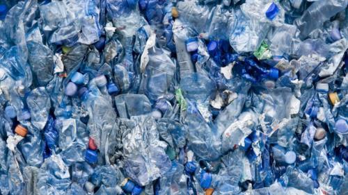 لزوم همکاری محیط زیست با شرکت های دانش بنیان برای کاهش مصرف پلاستیک