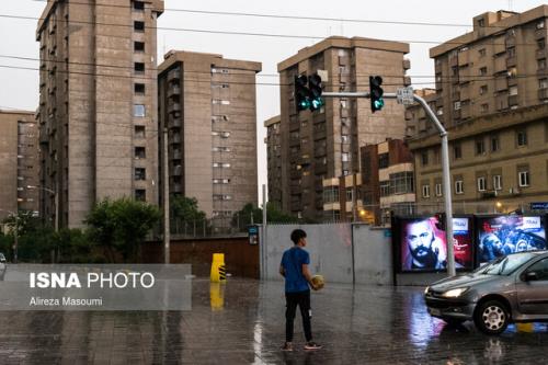 بالا آمدن سطح آب و آب گرفتگی معابر در تهران