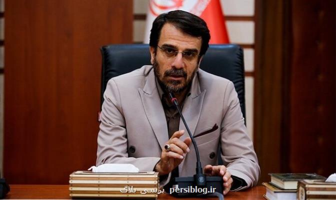 ۱۰۰ سال است چینش صندلی های مدارس تغییر نکرده است