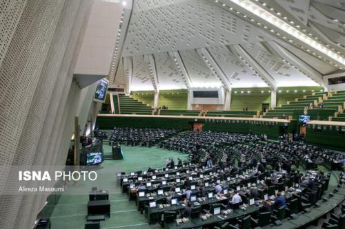 مجلس هفته آتی تقاضای دو فوریت لایحه حجاب را بررسی می کند