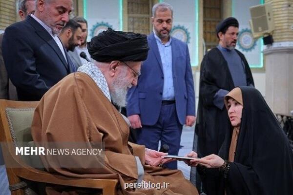 شاعر بی تفاوت نیست!
