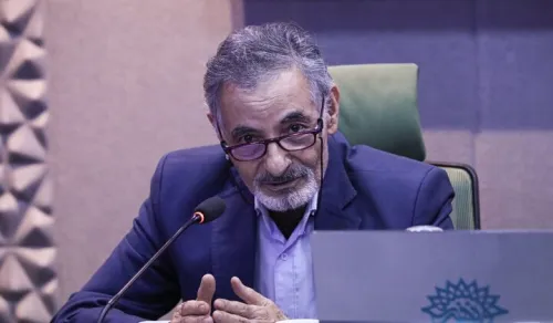 شاعر و تصویرگر باید با هم تعامل داشته باشند دخالت نه، مشورت آری!