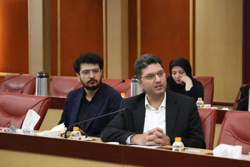 تعریف ۲۰۰۰ رساله با مشارکت محققان ایرانی و استادان خارجی