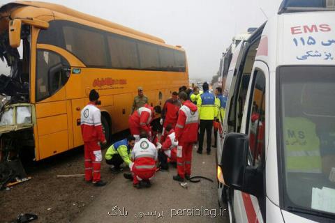 واژگونی اتوبوس 12 نفر را راهی بیمارستان كرد