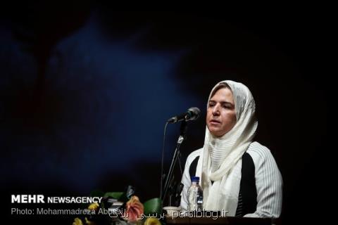 لزوم مطالعه دقیق نشانه های فرهنگی ایران در طراحی لباس