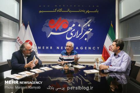 شعر ترجمه با ترجمه شعر فرق دارد، مترجم باید بومی زبان مقصد باشد